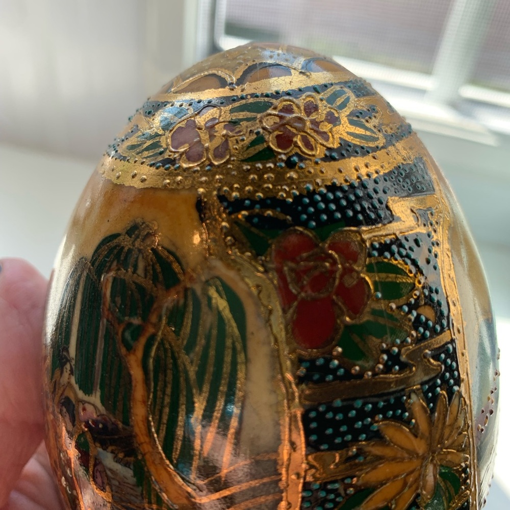 Handcrafted Oriental Decorative Egg with Stand - Picture 4 of 7